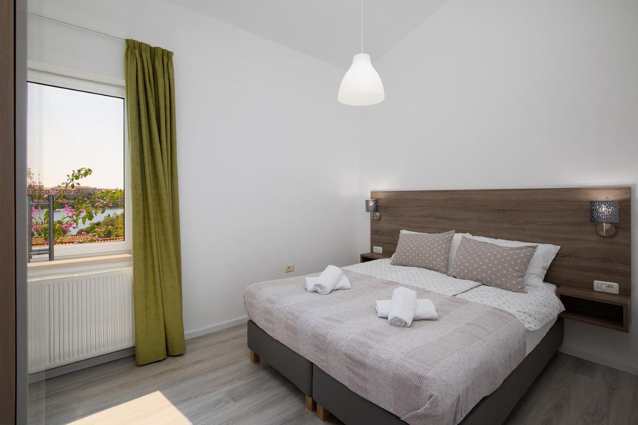 Villa Alexandra Pula Bagian luar foto