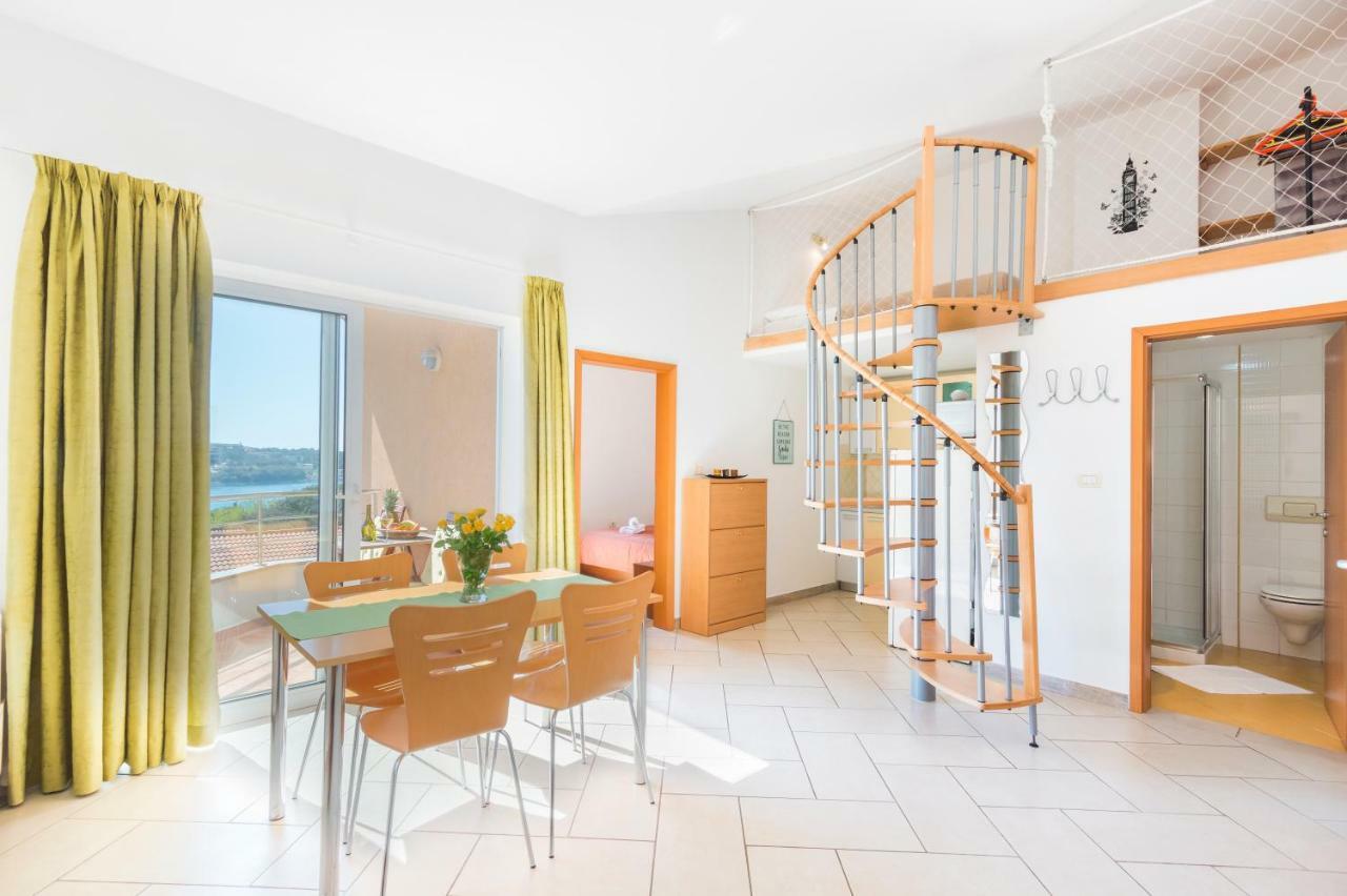 Villa Alexandra Pula Bagian luar foto